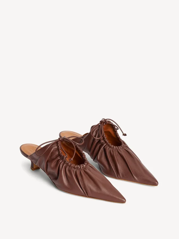 Schuhe^By Malene Birger Masey Mules aus Leder DarkMahogany